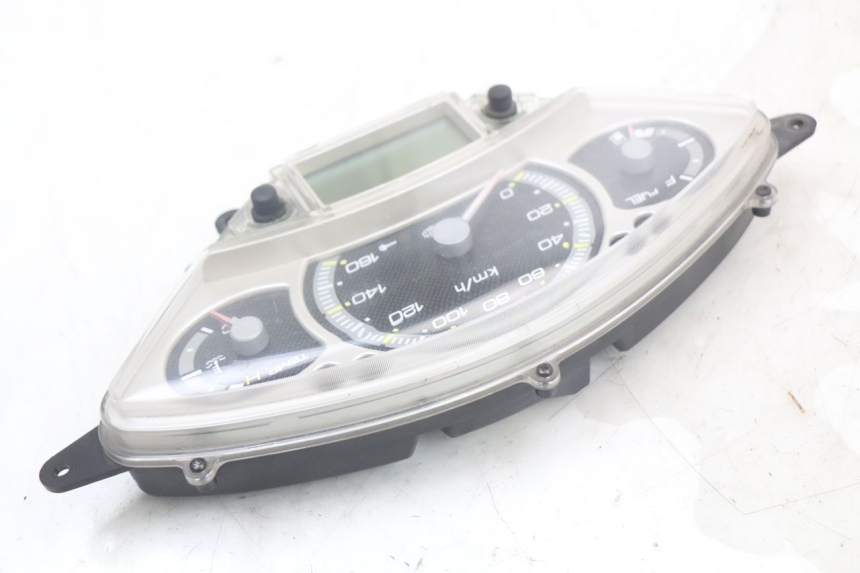 photo de COMPTEUR YAMAHA XMAX X-MAX 125 (2006 - 2009) - État de surface
