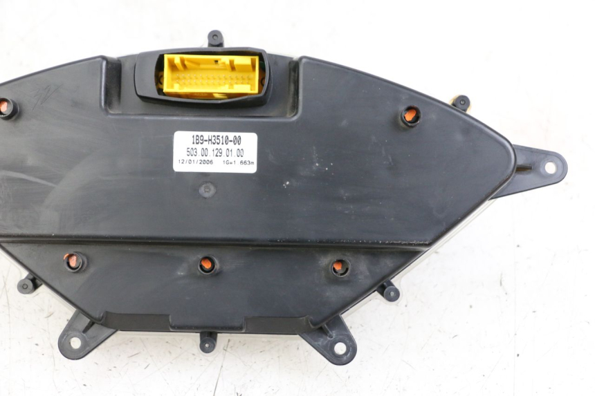 photo de COMPTEUR YAMAHA XMAX X-MAX 125 (2006 - 2009) - Détail de la pièce