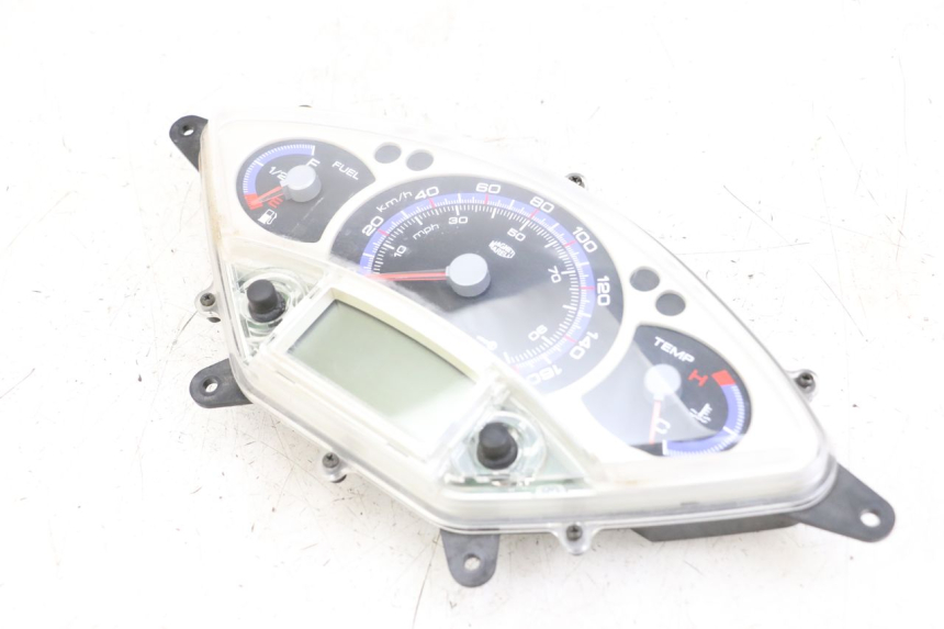photo de COMPTEUR YAMAHA XMAX X-MAX 125 (2006 - 2009) - Vue d’ensemble