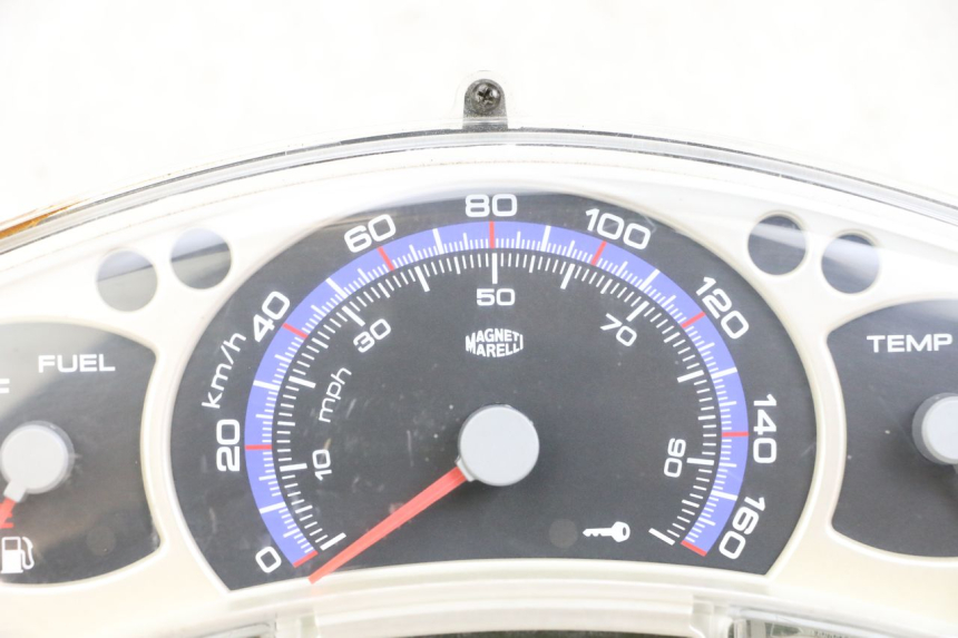 photo de COMPTEUR YAMAHA XMAX X-MAX 125 (2006 - 2009) - Marquages et références