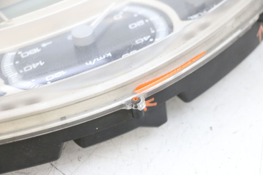 photo de COMPTEUR YAMAHA XMAX X-MAX 125 (2006 - 2009) - Vue d’ensemble