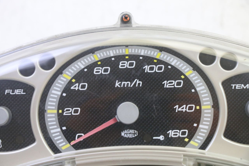 photo de COMPTEUR YAMAHA X-MAX XMAX 250 (2006 - 2009) - Zoom état d’usage