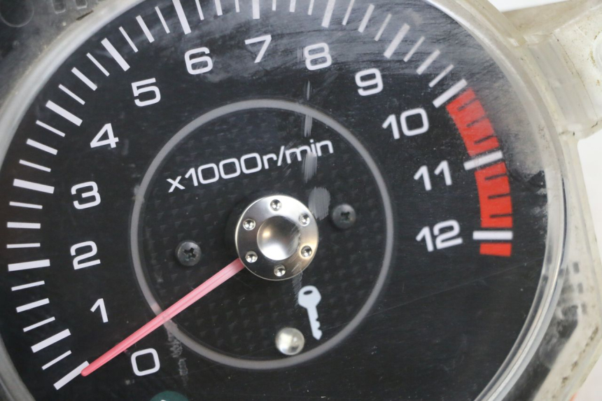 photo de COMPTEUR YAMAHA X-MAX XMAX 125 (2010 - 2013) - Angle alternatif