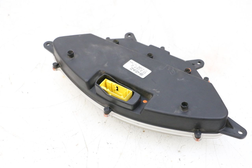 photo de COMPTEUR YAMAHA XMAX X-MAX 125 (2006 - 2009) - Autre angle de vue