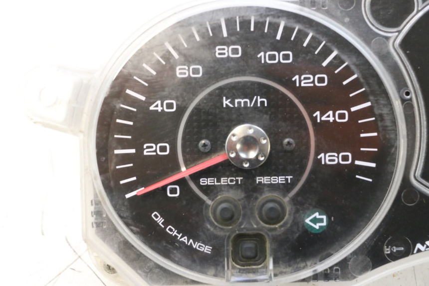 photo de COMPTEUR YAMAHA X-MAX XMAX 125 (2010 - 2013) - Détail de la pièce