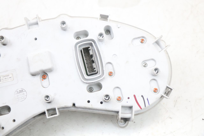 photo de COMPTEUR PIAGGIO X10 125 (2012 - 2017) - Détails caractéristiques