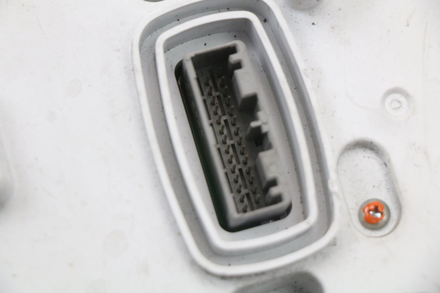 photo de COMPTEUR PIAGGIO X10 125 (2012 - 2017) - Zoom composants