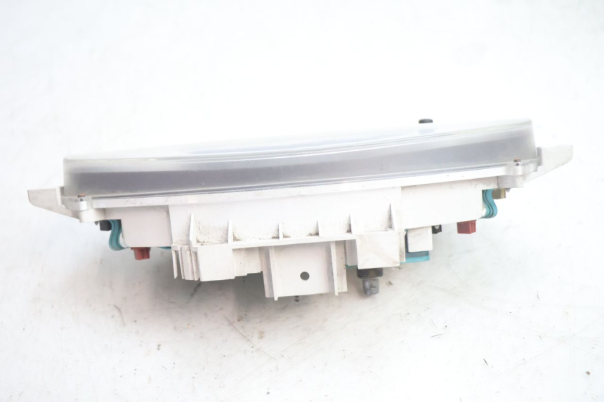 photo de COMPTEUR  PIAGGIO X8 STREET 125 (2006 - 2007) - État de surface