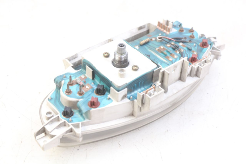 photo de COMPTEUR PIAGGIO X8 125 (2004 - 2007) - Détail de la pièce