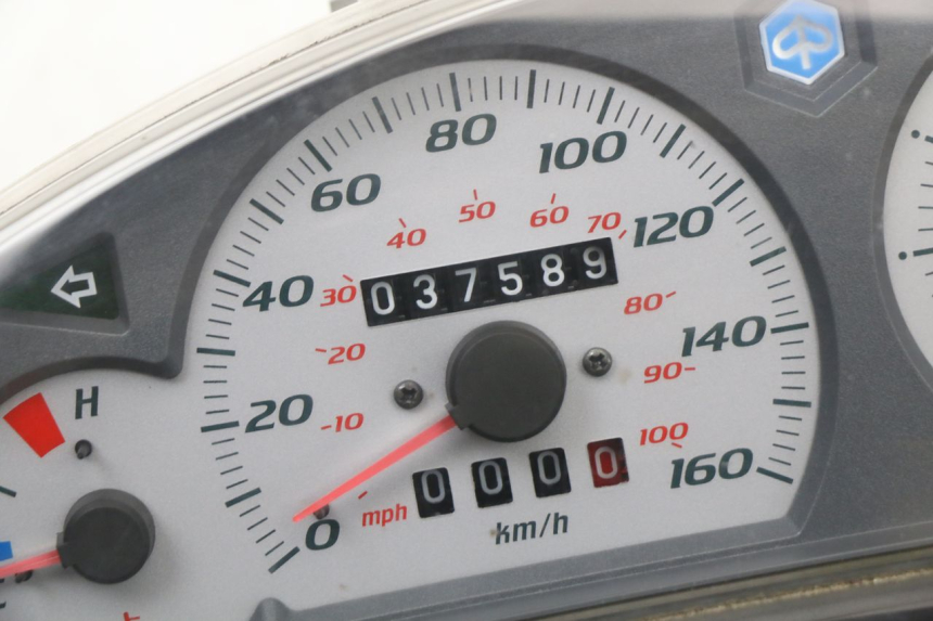 photo de COMPTEUR PIAGGIO X8 125 (2004 - 2007) - Zoom état d’usage