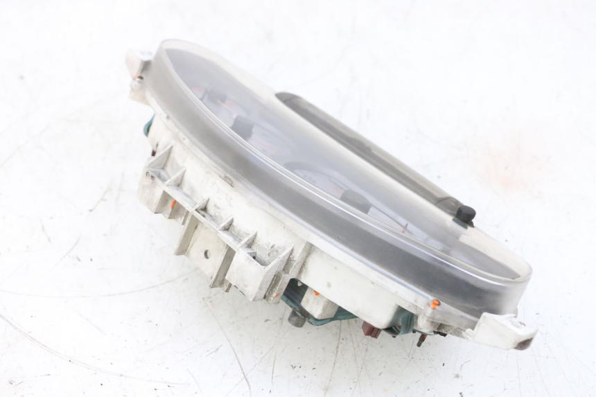 photo de COMPTEUR PIAGGIO X8 125 (2004 - 2007) - État de surface