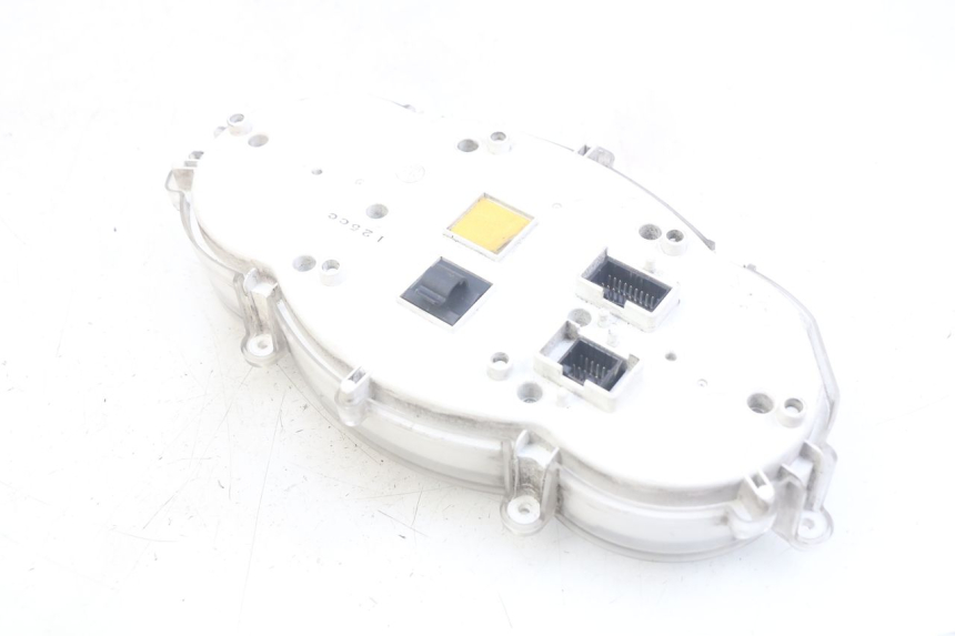 photo de COMPTEUR PIAGGIO XEVO - X EVO 125 (2007 - 2017) - Zoom état d’usage