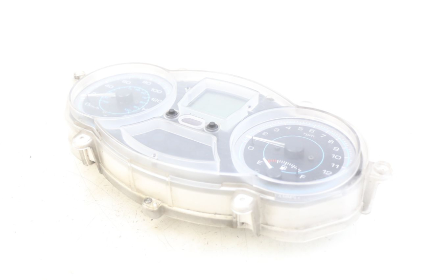 photo de COMPTEUR PIAGGIO XEVO - X EVO 125 (2007 - 2017) - Vue d’ensemble