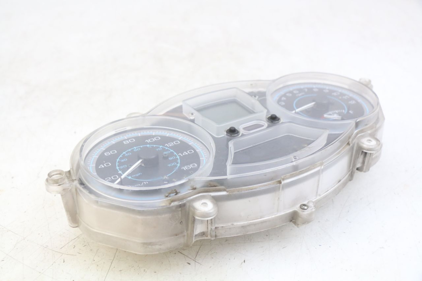 photo de COMPTEUR PIAGGIO XEVO - X EVO 125 (2007 - 2017) - Zoom état d’usage