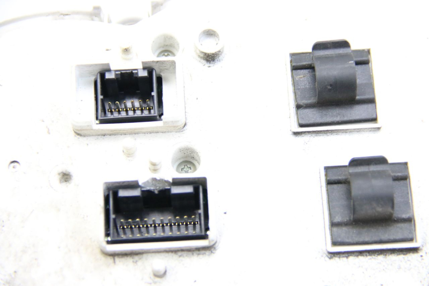 photo de COMPTEUR PIAGGIO XEVO - X EVO 125 (2007 - 2017) - Détail de la pièce