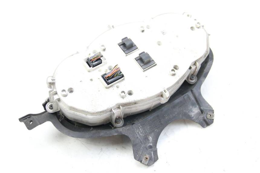 photo de COMPTEUR PIAGGIO XEVO - X EVO 125 (2007 - 2017) - Zoom état d’usage