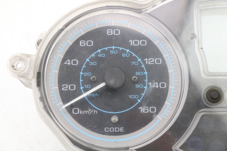 photo de COMPTEUR PIAGGIO XEVO - X EVO 125 (2007 - 2017) - Autre angle de vue