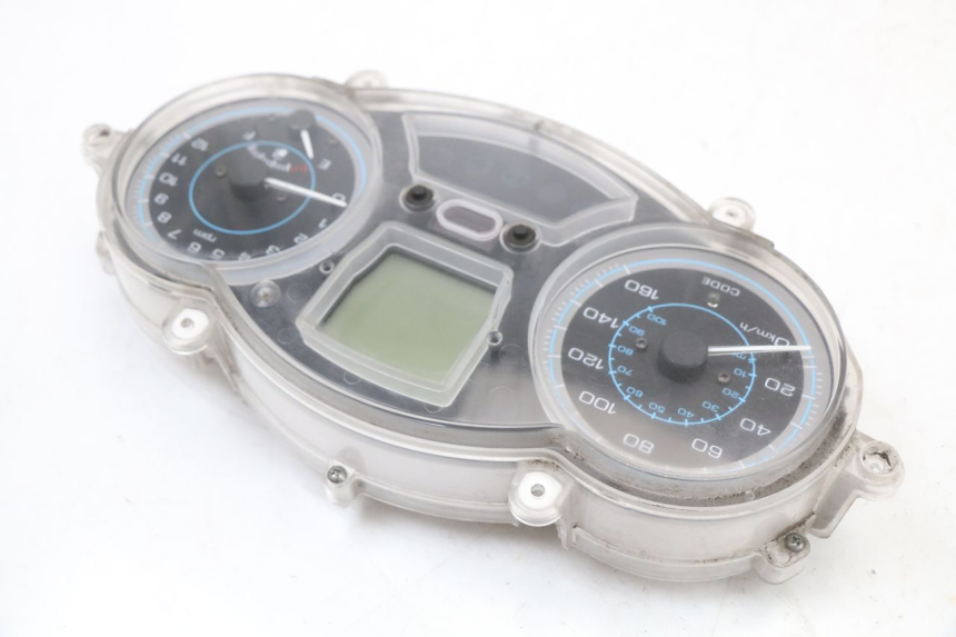 photo de COMPTEUR PIAGGIO XEVO - X EVO 125 (2007 - 2017) - Détail de la pièce