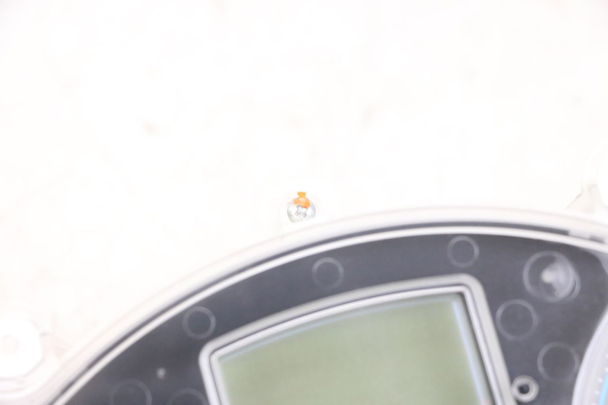 photo de COMPTEUR PIAGGIO XEVO - X EVO 125 (2007 - 2017) - Détails caractéristiques