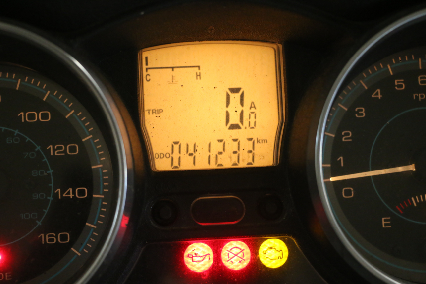 photo de COMPTEUR PIAGGIO XEVO - X EVO 125 (2007 - 2017) - Zoom état d’usage