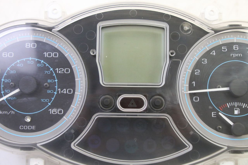photo de COMPTEUR PIAGGIO XEVO - X EVO 125 (2007 - 2017) - Autre angle de vue