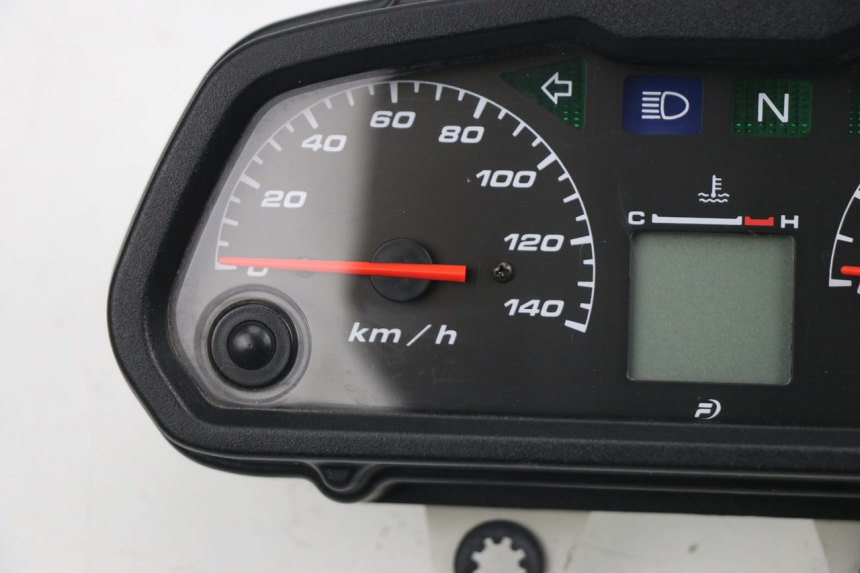photo de COMPTEUR  HONDA XLV VARADERO 125 (2000 - 2006) - Vue produit