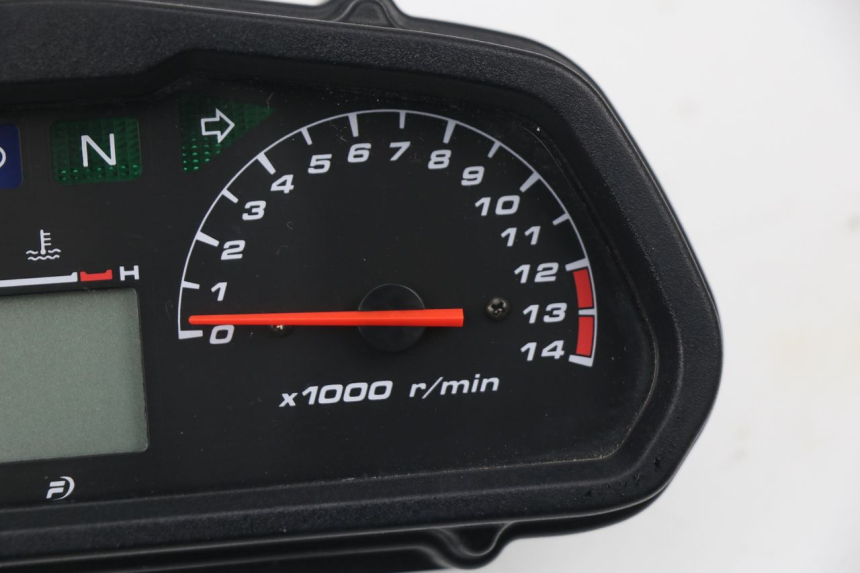 photo de COMPTEUR  HONDA XLV VARADERO 125 (2000 - 2006) - Détails caractéristiques
