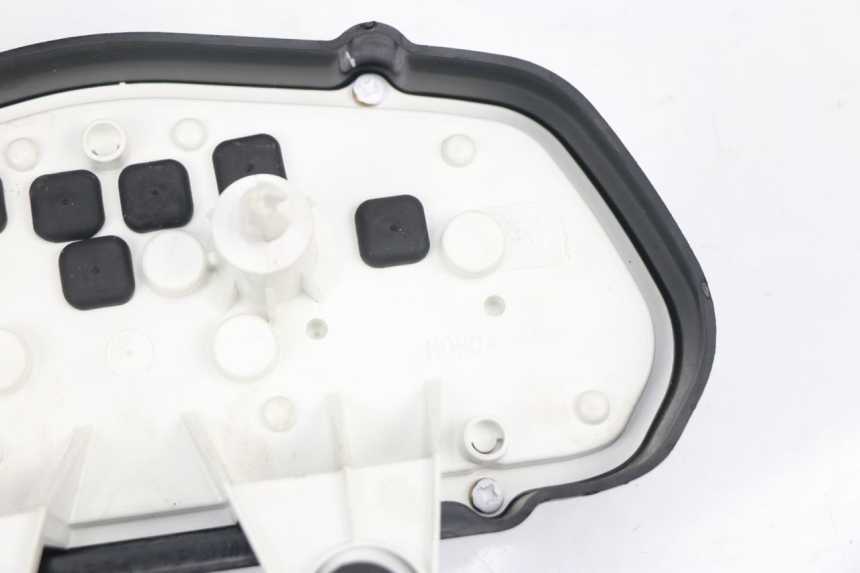 photo de COMPTEUR  HONDA XLV VARADERO 125 (2000 - 2006) - Zoom état d’usage