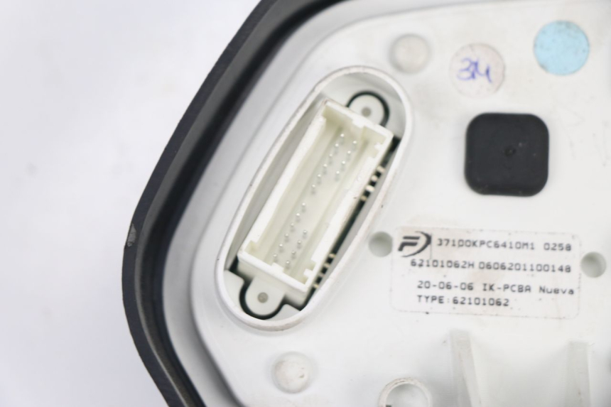 photo de COMPTEUR  HONDA XLV VARADERO 125 (2000 - 2006) - Vue d’ensemble