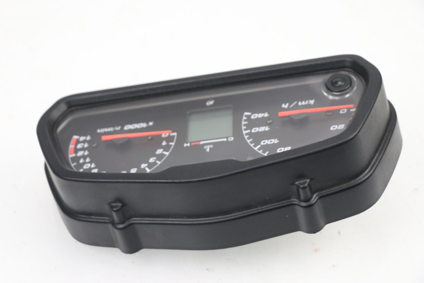 photo de COMPTEUR  HONDA XLV VARADERO 125 (2000 - 2006) - Marquages et références