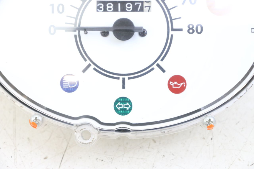 photo de COMPTEUR  YAMAHA NEO'S NEOS 2T EASY 50 (2013 - 2016) - Points de fixation