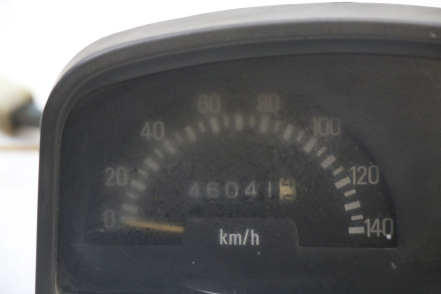photo de COMPTEUR YAMAHA SR 125 (1982 - 2003) - Détail de la pièce