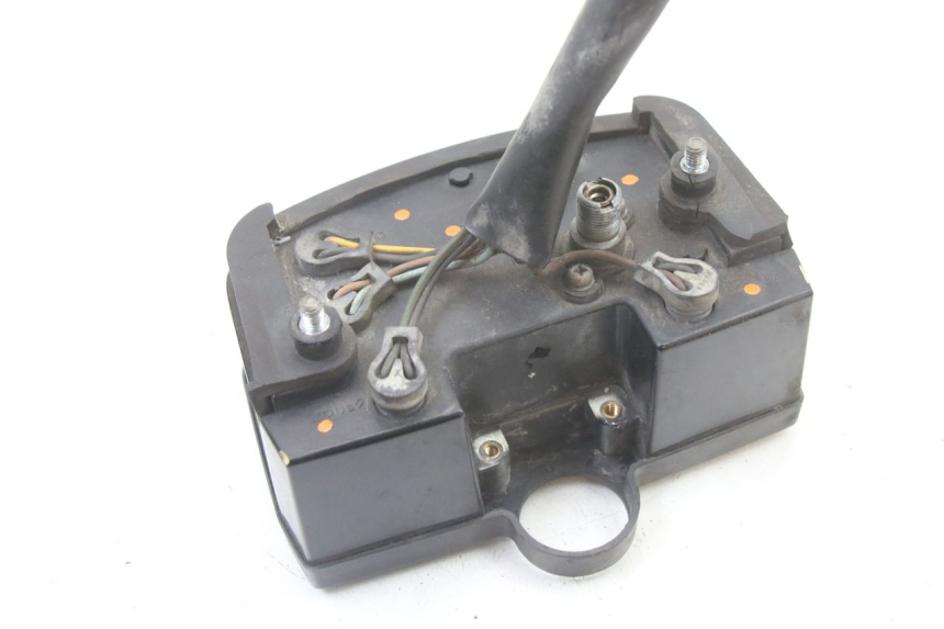 photo de COMPTEUR YAMAHA SR 125 (1982 - 2003) - Points de fixation
