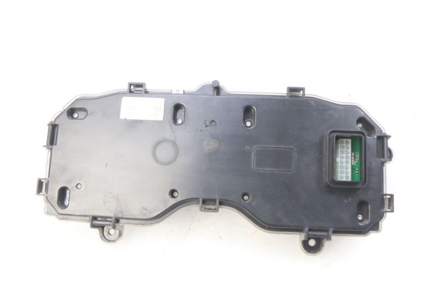 photo de COMPTEUR YAMASAKI YM T 125 (2015 - 2020) - Gros plan technique