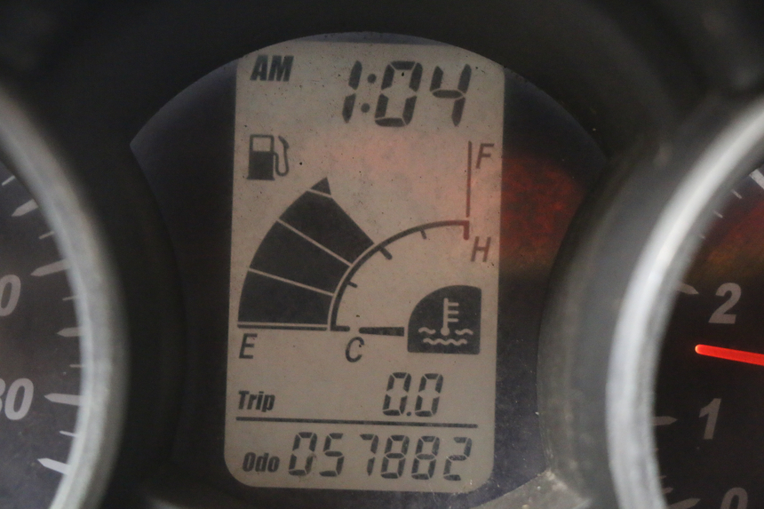 photo de COMPTEUR YAMAHA YP MAJESTY 400 (2004 - 2008) - Vue rapprochée