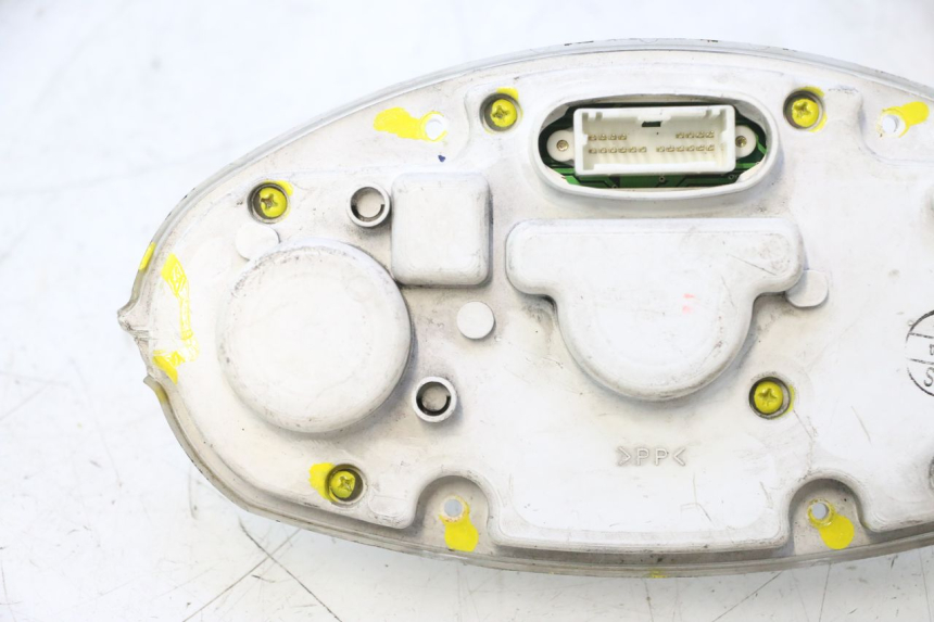 photo de COMPTEUR YAMAHA YP MAJESTY 125 (2002 - 2006) - Marquages et références
