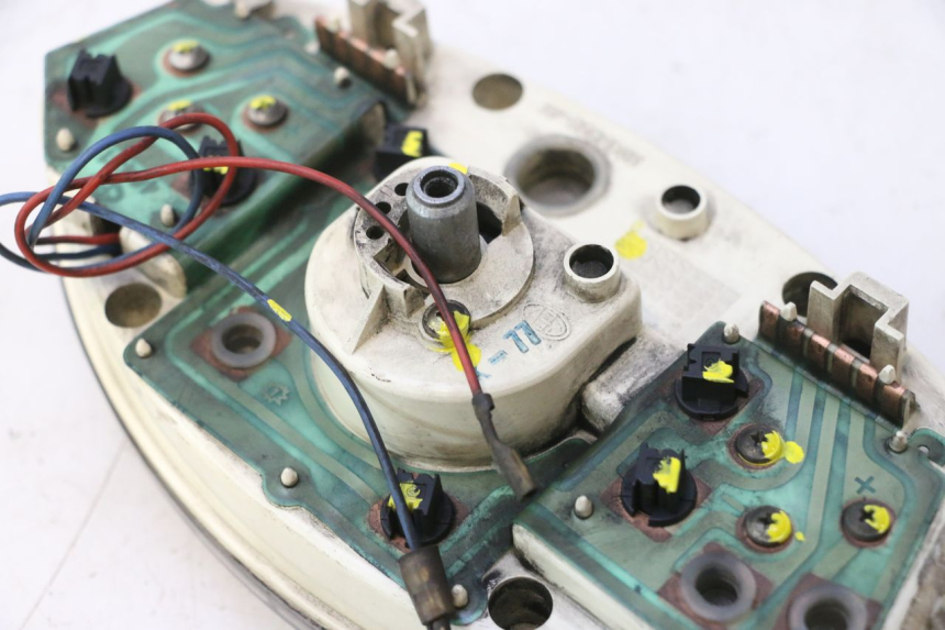 photo de COMPTEUR  YAMAHA YP MAJESTY 125 (1998 - 2001) - Zoom état d’usage
