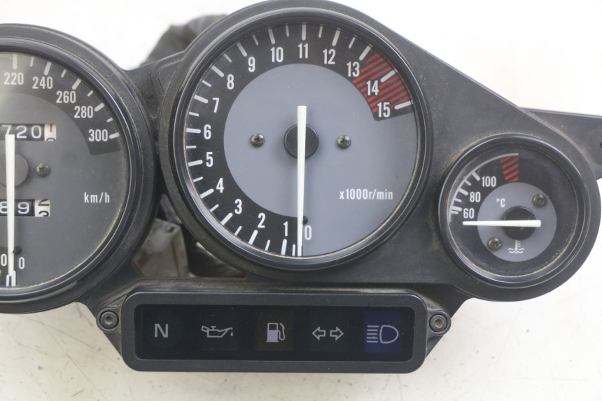 photo de COMPTEUR YAMAHA YZF R THUNDERCAT 600 (1996 - 2003) - Détail de la pièce