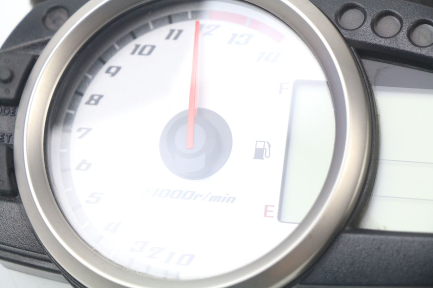 photo de COMPTEUR  KAWASAKI Z ABS 750 (2007 - 2013) - Zoom état d’usage