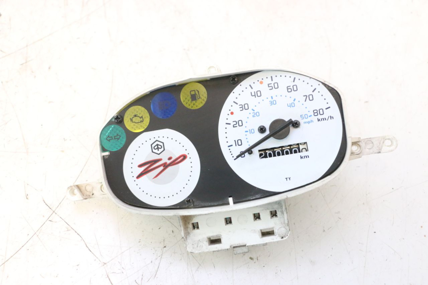 photo de COMPTEUR PIAGGIO ZIP 4T 50 (2018 - 2020) - Vue principale