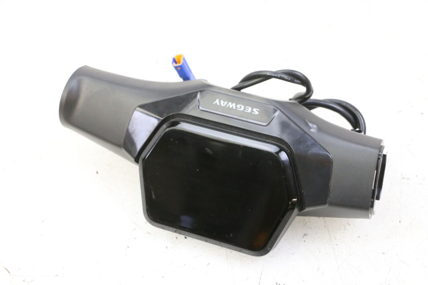 photo de COMPTEUR  SEGWAY NINEBOT ZT3 PRO 1 - Vue produit