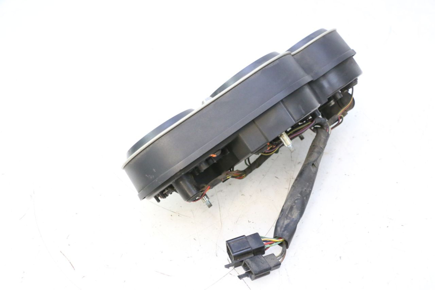 photo de COMPTEUR KAWASAKI ZX-6R ZX6R 600 (1995 - 1997) - Points de fixation
