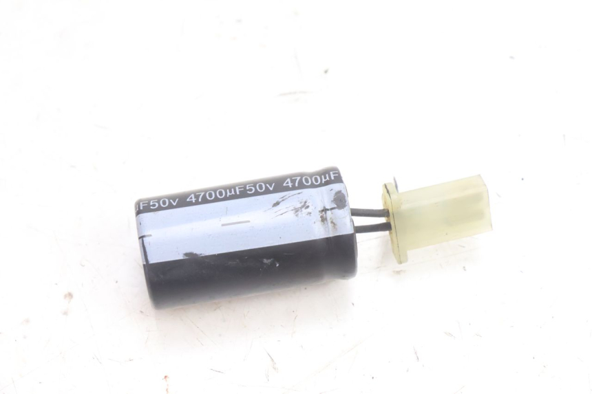 photo de CONDENSATEUR RIEJU MRT PRO SUPERMOTARD 50 (2007 - 2018) - Autre angle de vue