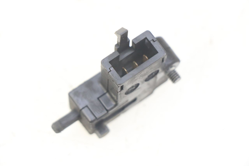 photo de CONTACTEUR EMBRAYAGE YAMAHA FJR ABS 1300 (2006 - 2012) - Zoom état d’usage