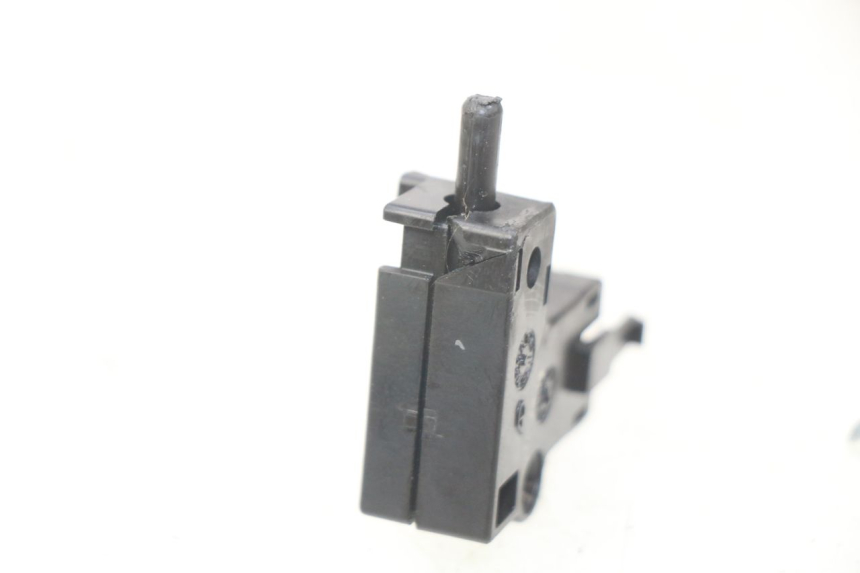 photo de CONTACTEUR EMBRAYAGE YAMAHA FZS FAZER 600 (1998 - 2001) - Détail de la pièce