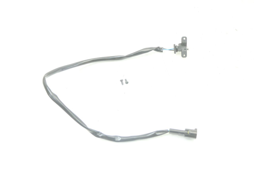 photo de CONTACTEUR EMBRAYAGE ROYAL ENFIELD SCRAM 411 (2022 - 2024) - Gros plan technique