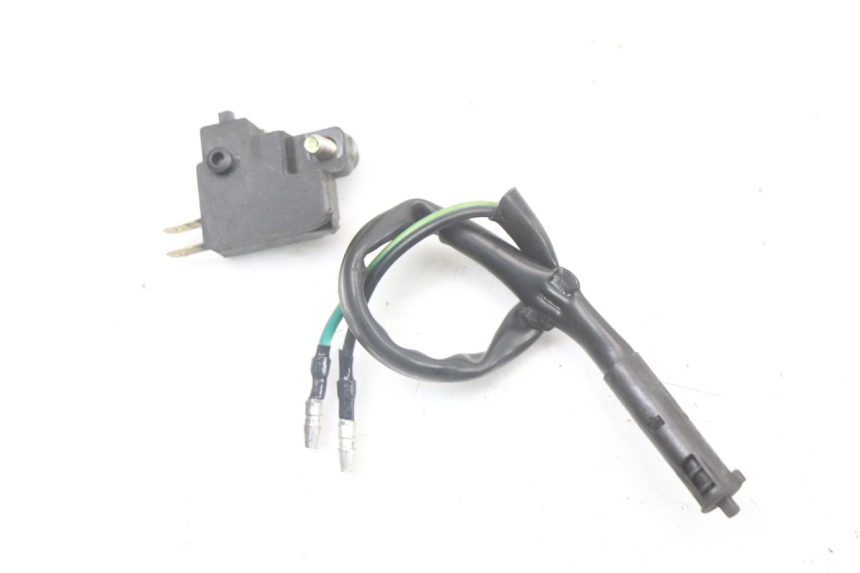 photo de CONTACTEUR FEU STOP KYMCO AGILITY 4T 50 (2005 - 2018) - Détail de la pièce