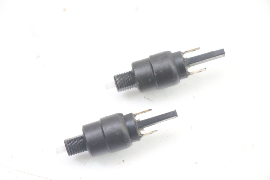 photo de CONTACTEUR FEU STOP APRILIA ATLANTIC 125 (2003 - 2009) - Vue principale