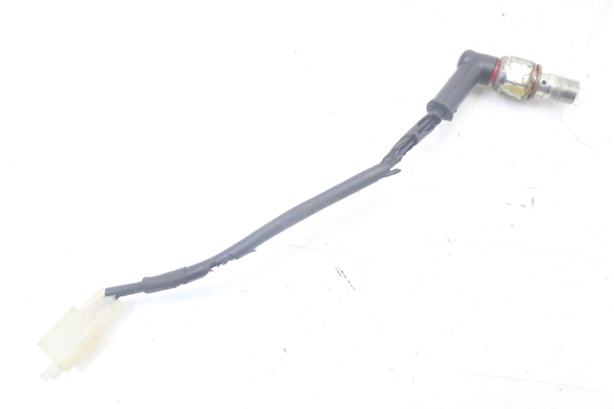 photo de CONTACTEUR FEU STOP ARRIERE QUADRO 3D S 350 (2013 - 2018) - Zoom état d’usage