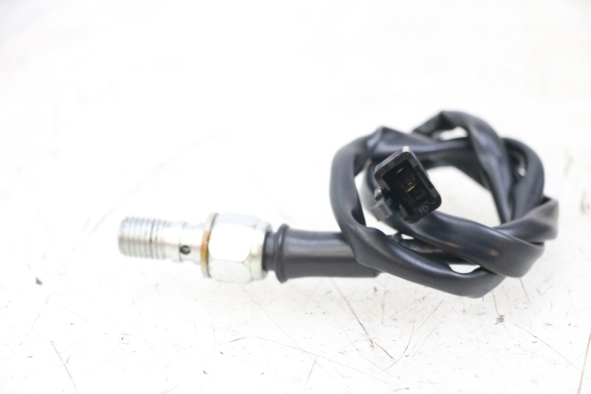 photo de CONTACTEUR FEU STOP ARRIERE ARCHIVE CAFE RACER 4T 50 (2019 - 2024) - Détail de la pièce